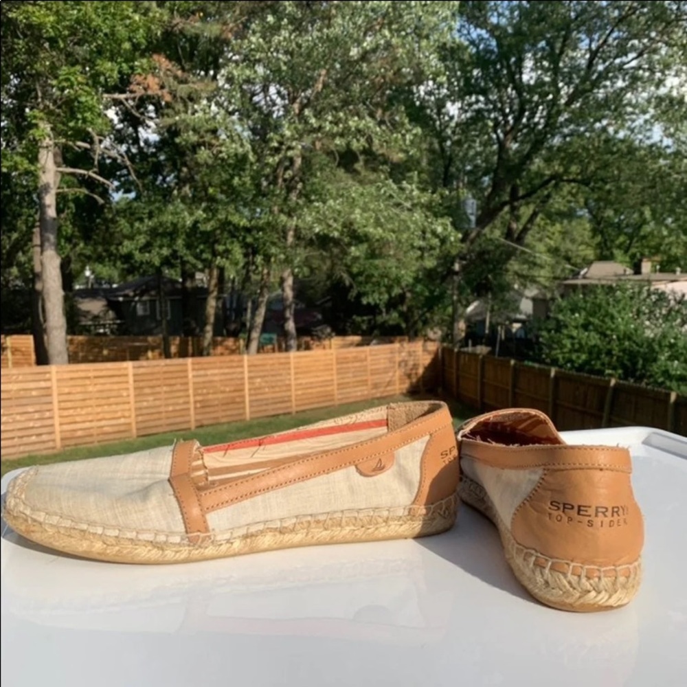 Sperry Top-Sider slip on shoes in women’s size 8.